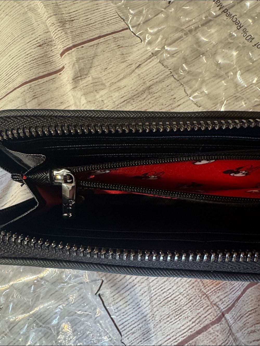 NWT Disney Parks Loungefly Wallet - Minnie Mouse With Polka Dots - Picture 13 of 15